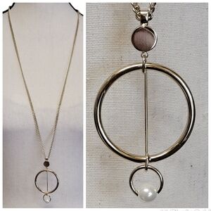 DKNY Faux Pearl Gold Tone Necklace 36" Circle‎ Pendant Classic Costume Jewelry